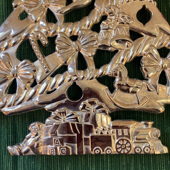 Vintage Silver Plate Christmas Tree - Wall Art/Trivet - - Picture 6 of 13